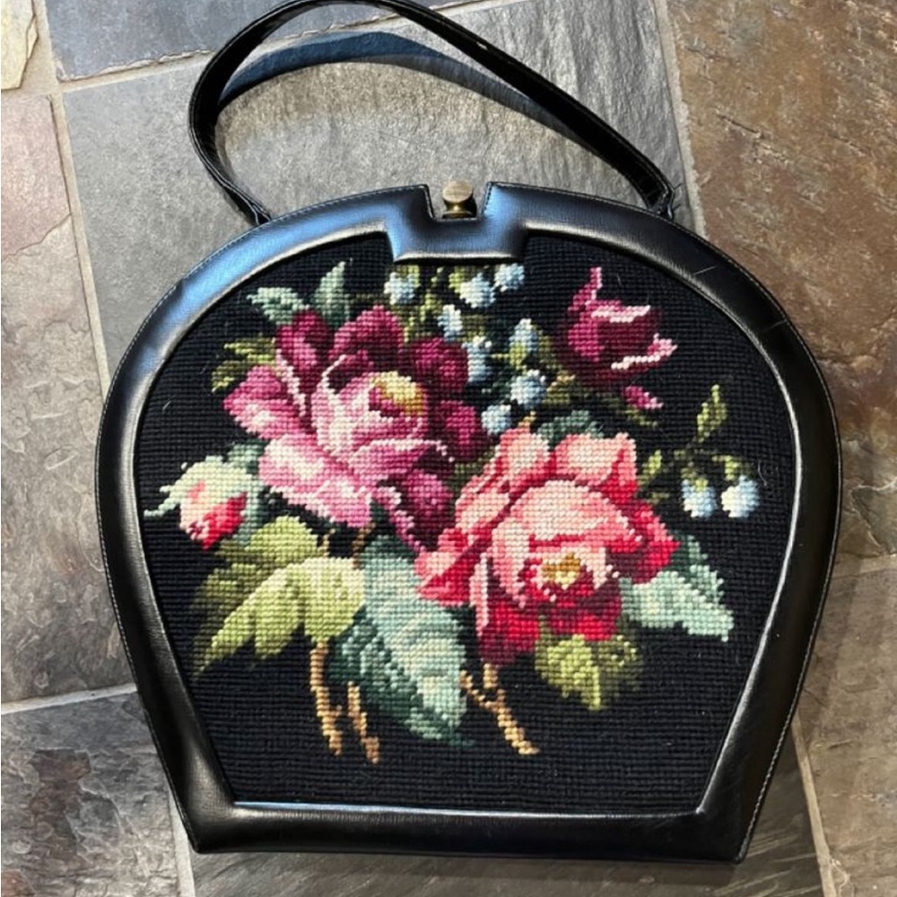 VINTAGE: cross stitch purse, floral